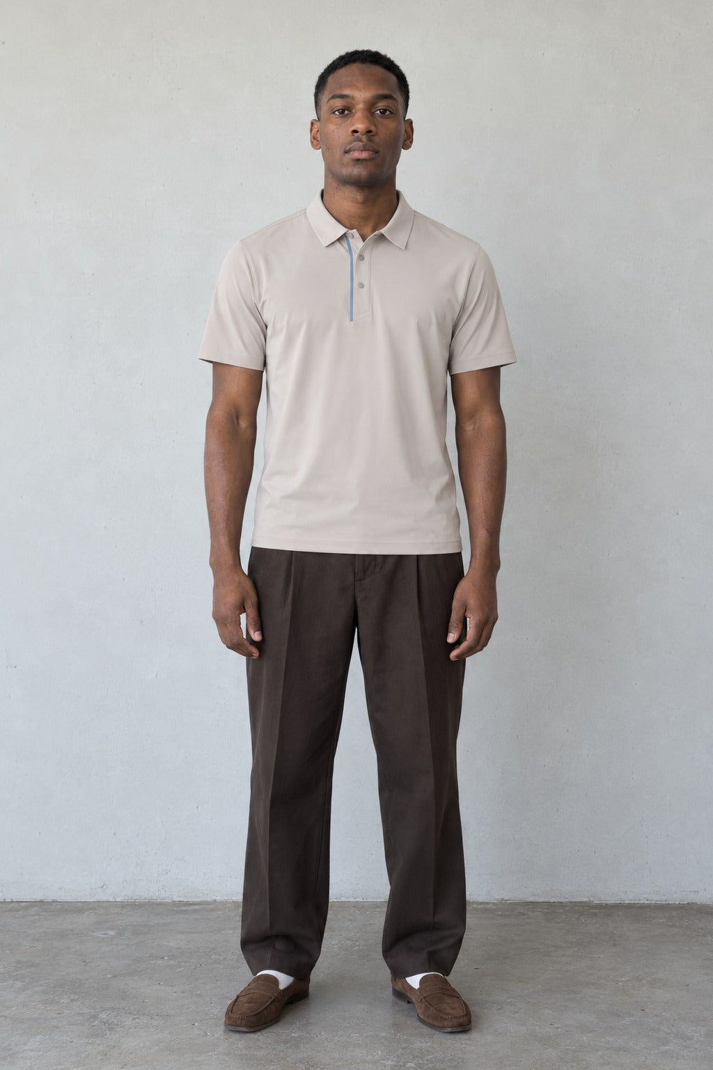Fairway Polo in Dune, front view on model